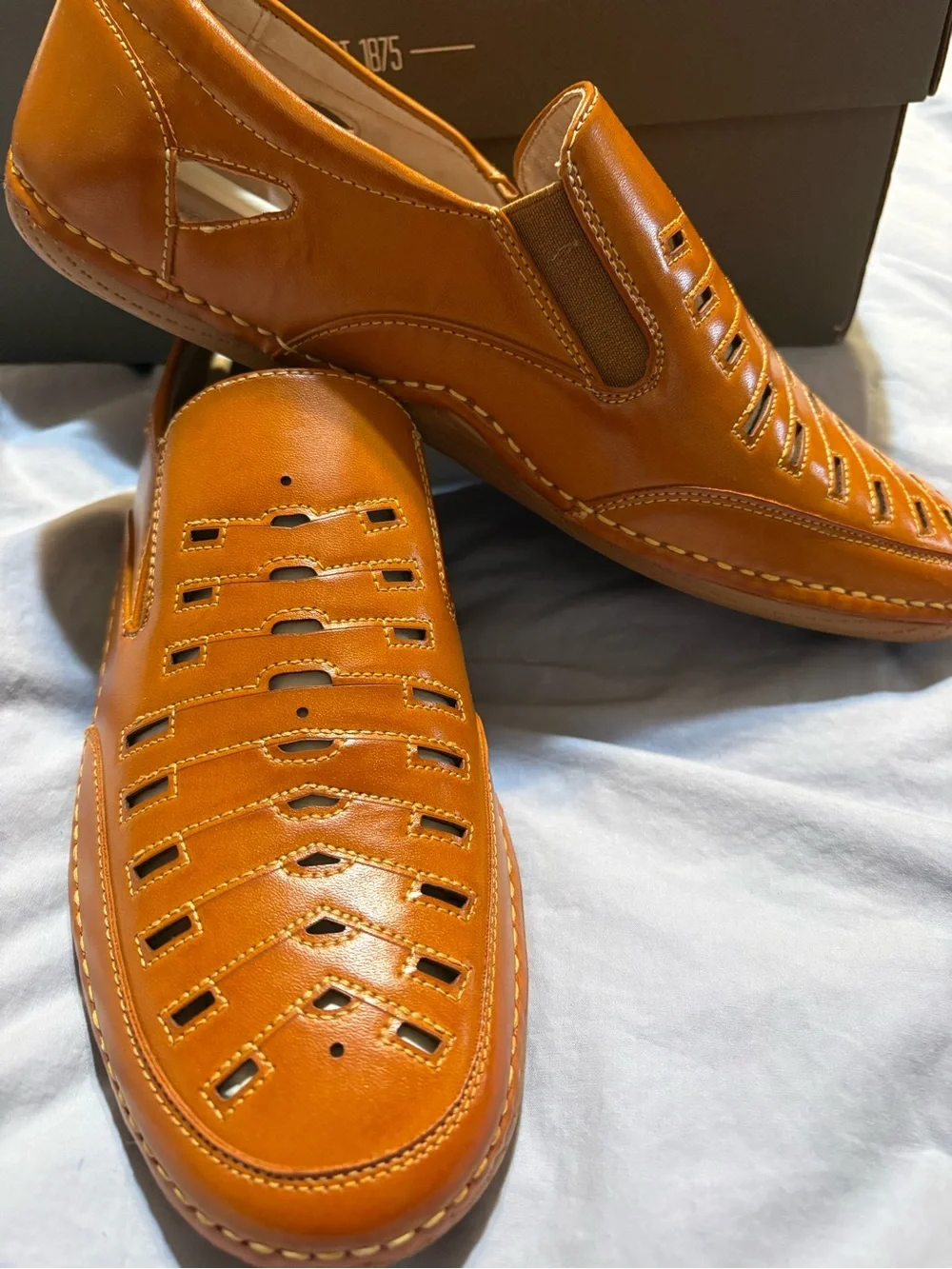 Stacy Adams Men's Orange Leather Slip-On Loafers